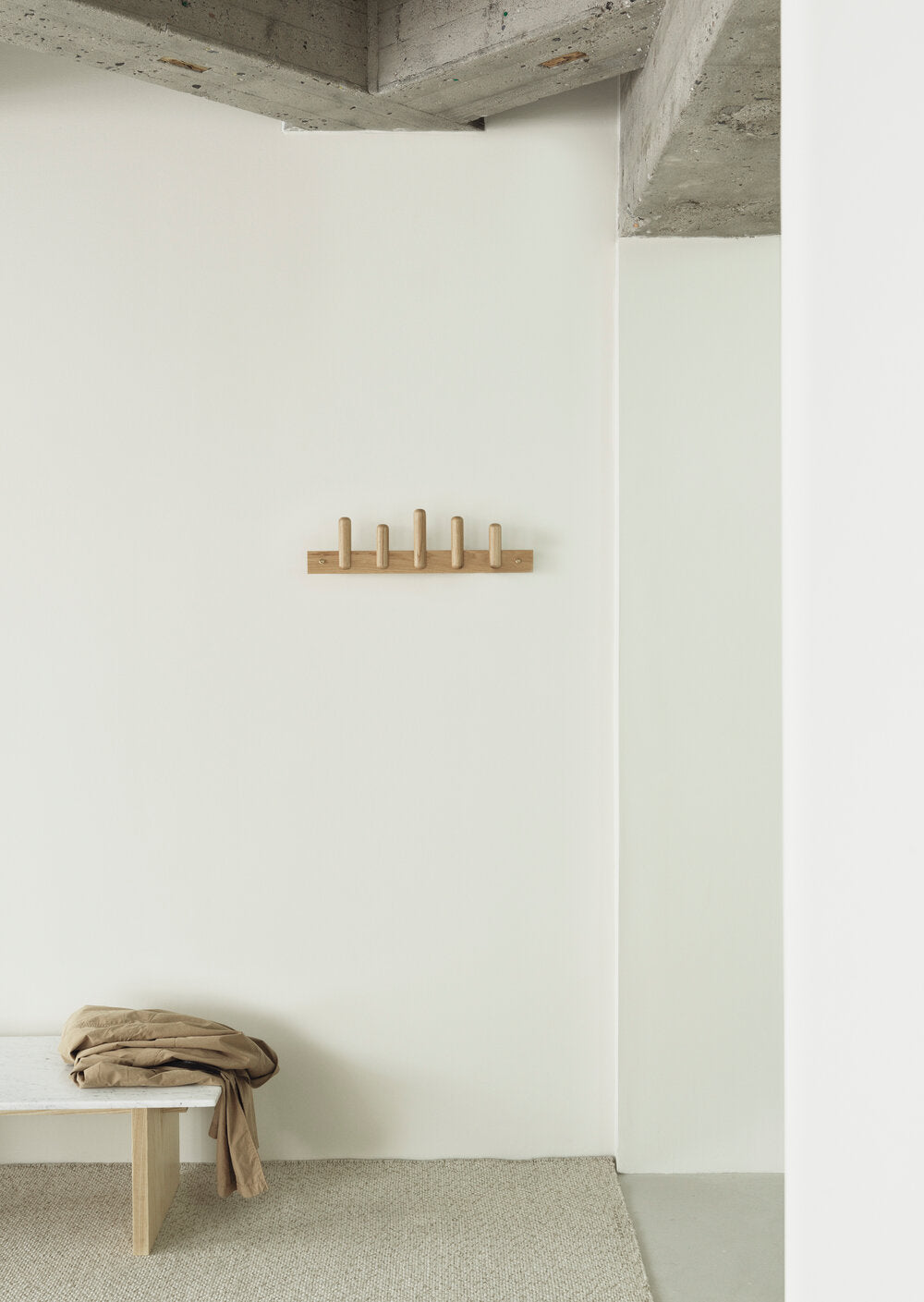 Play knagerække - egetræ